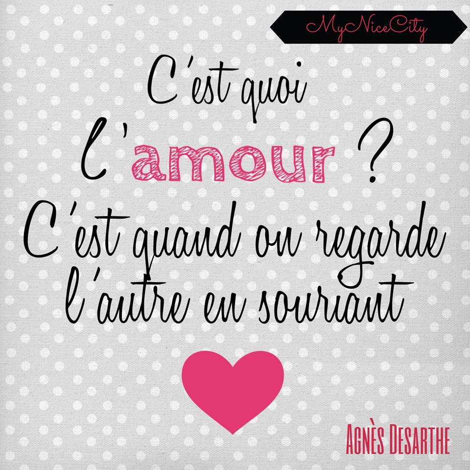 Une citation poétique sur l'amour, accompagnée d'un cœur rose.