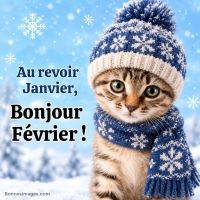 Chaton portant bonnet et écharpe bleus sur fond enneigé, avec le texte « Au revoir Janvier, bonjour Février ! »
